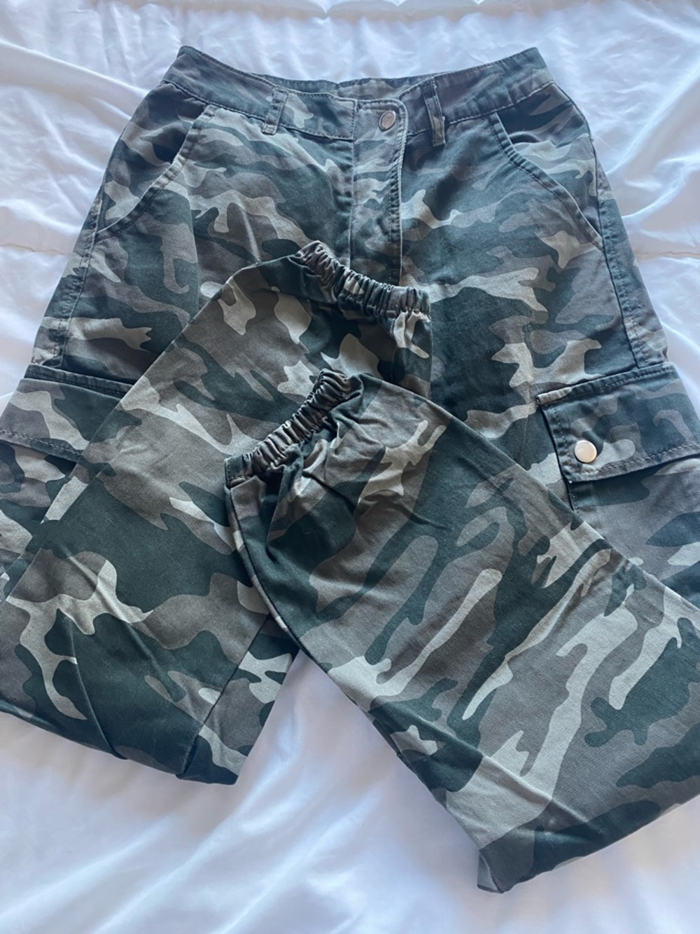 Urban Heritage Camo Cargo Pants - Green